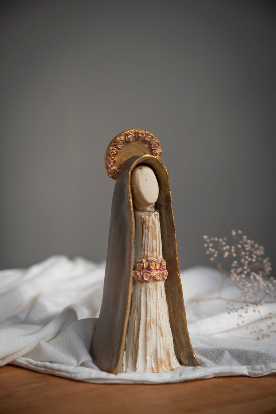 Virgen manto verde