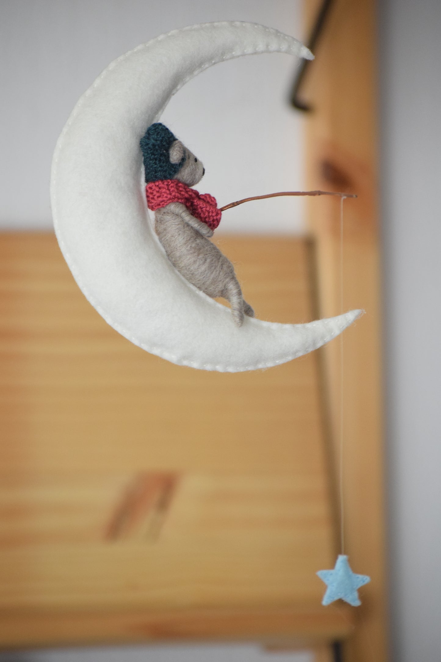 Móvil Oso Luna Gris Claro S