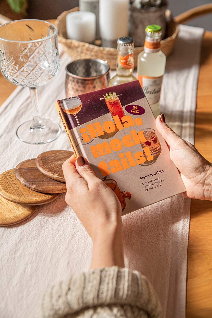 Libro ¡Hola Mocktails! de Manu Iturrieta