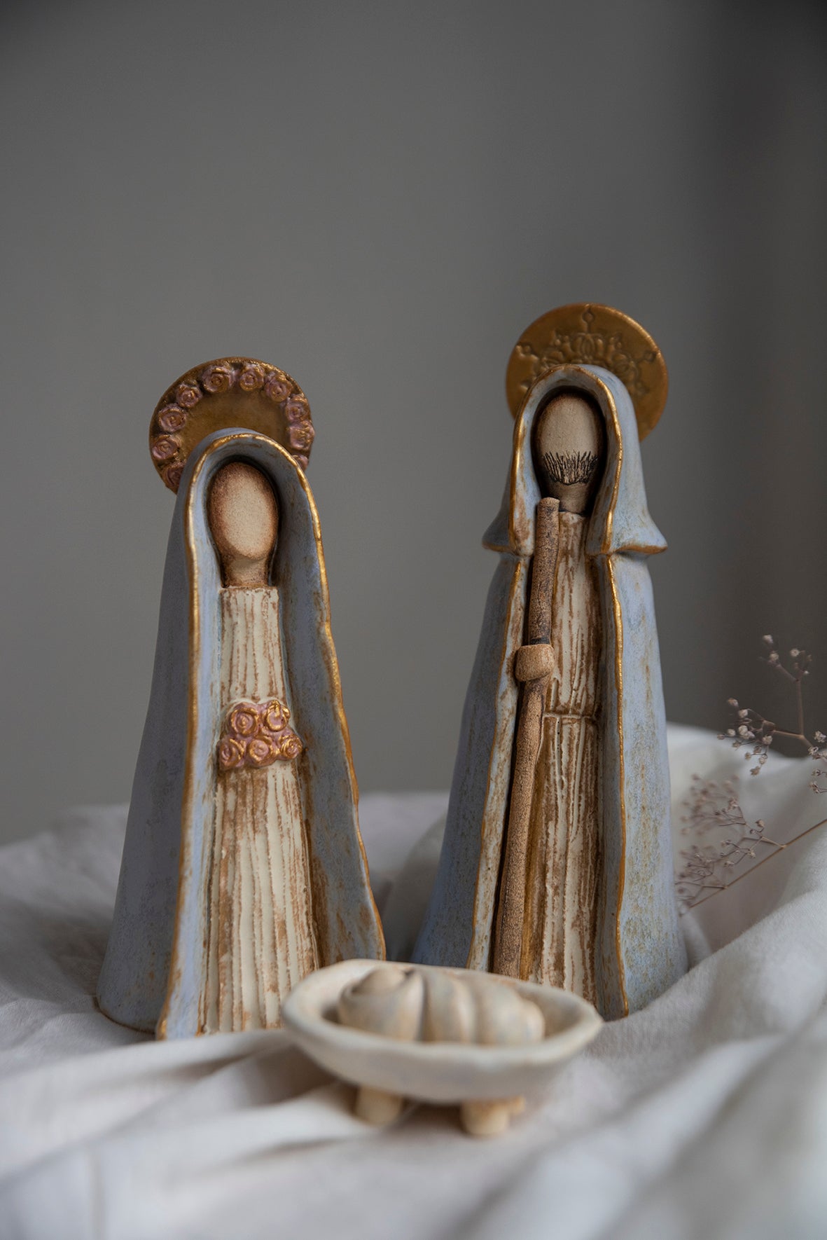 Pesebre de cerámica Manto Celeste