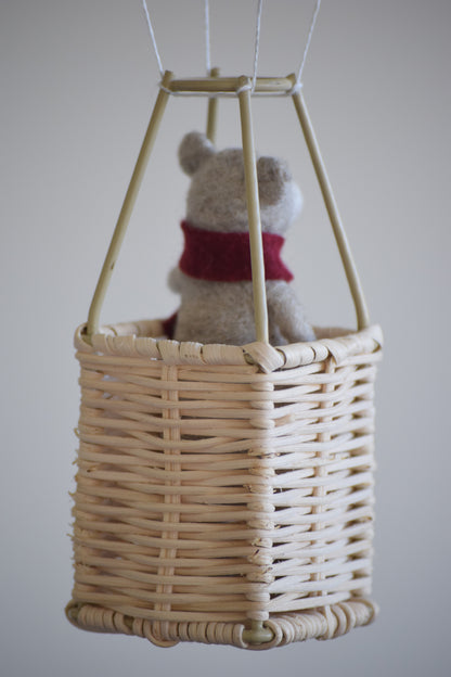 Móvil globo aerostático con osito