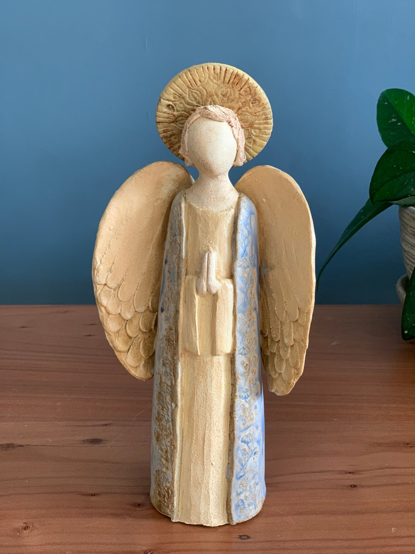 Ángel de cerámica Beige