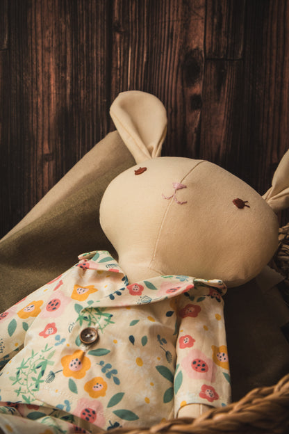 Conejita de lino orejas cortas