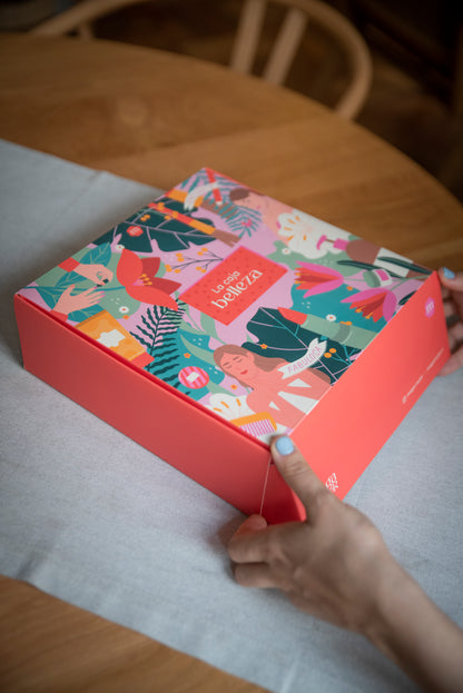 Caja Belleza con un masaje de relajación en Selfclub