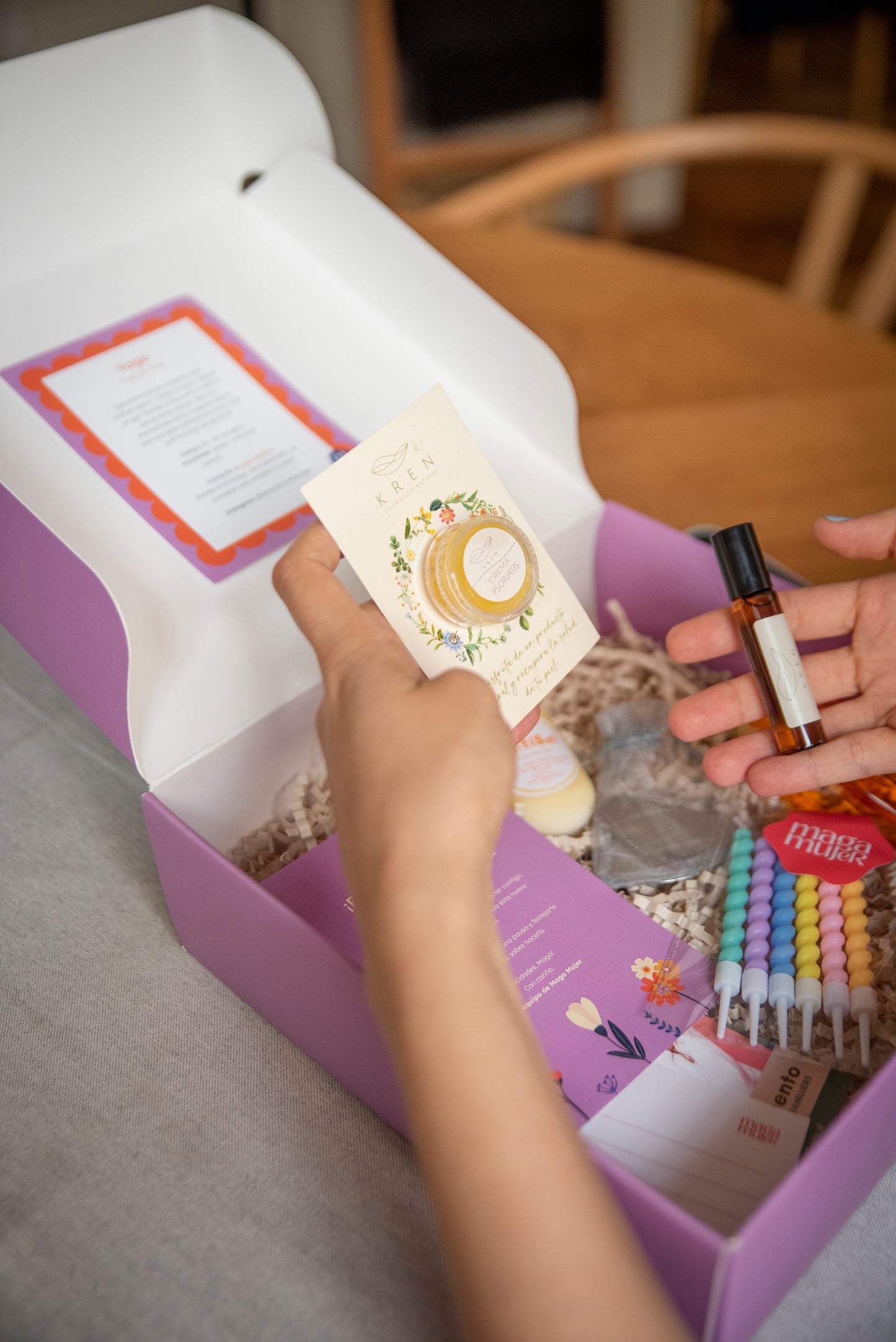 Caja Cumpleaños con taller por un mes de Yoga Facial pro