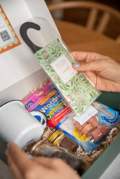 Caja Aprendo taller libera tu closet